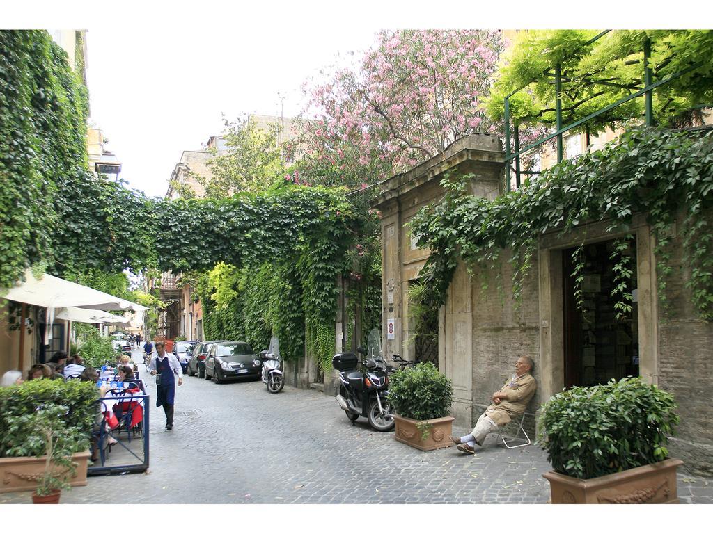 Apartment Margutta — Photos 1